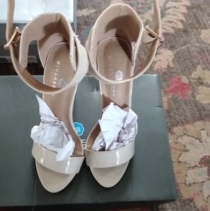 Riverberry nude patent size 6